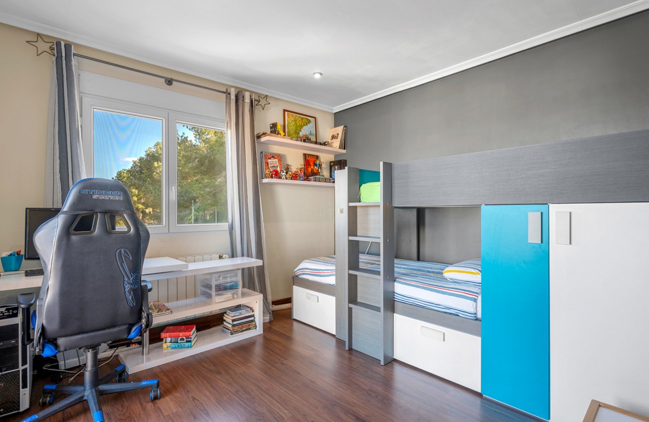 Revente - Villa -
Ciudad De Las Comunicaciones - Costa Blanca