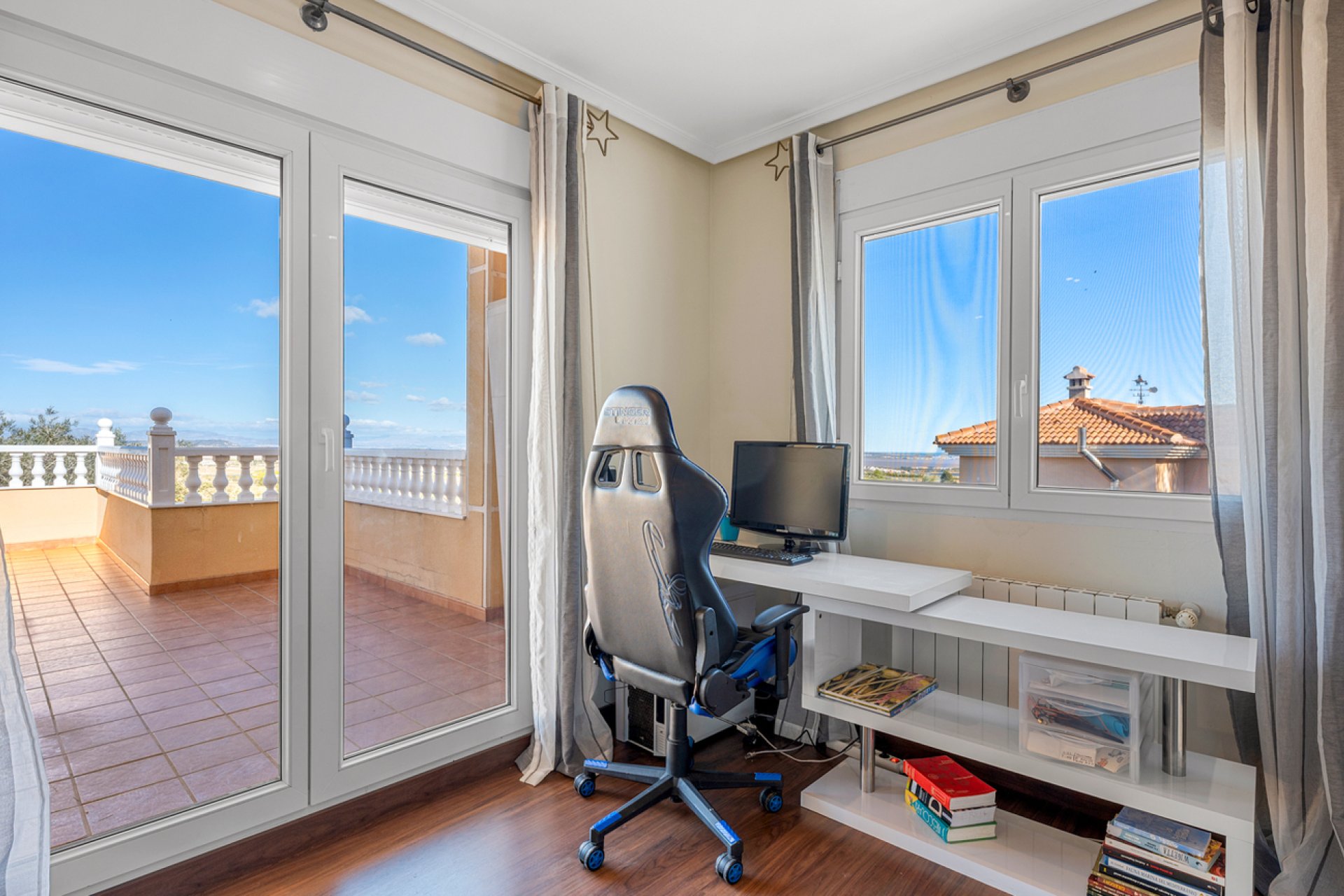 Revente - Villa -
Ciudad De Las Comunicaciones - Costa Blanca