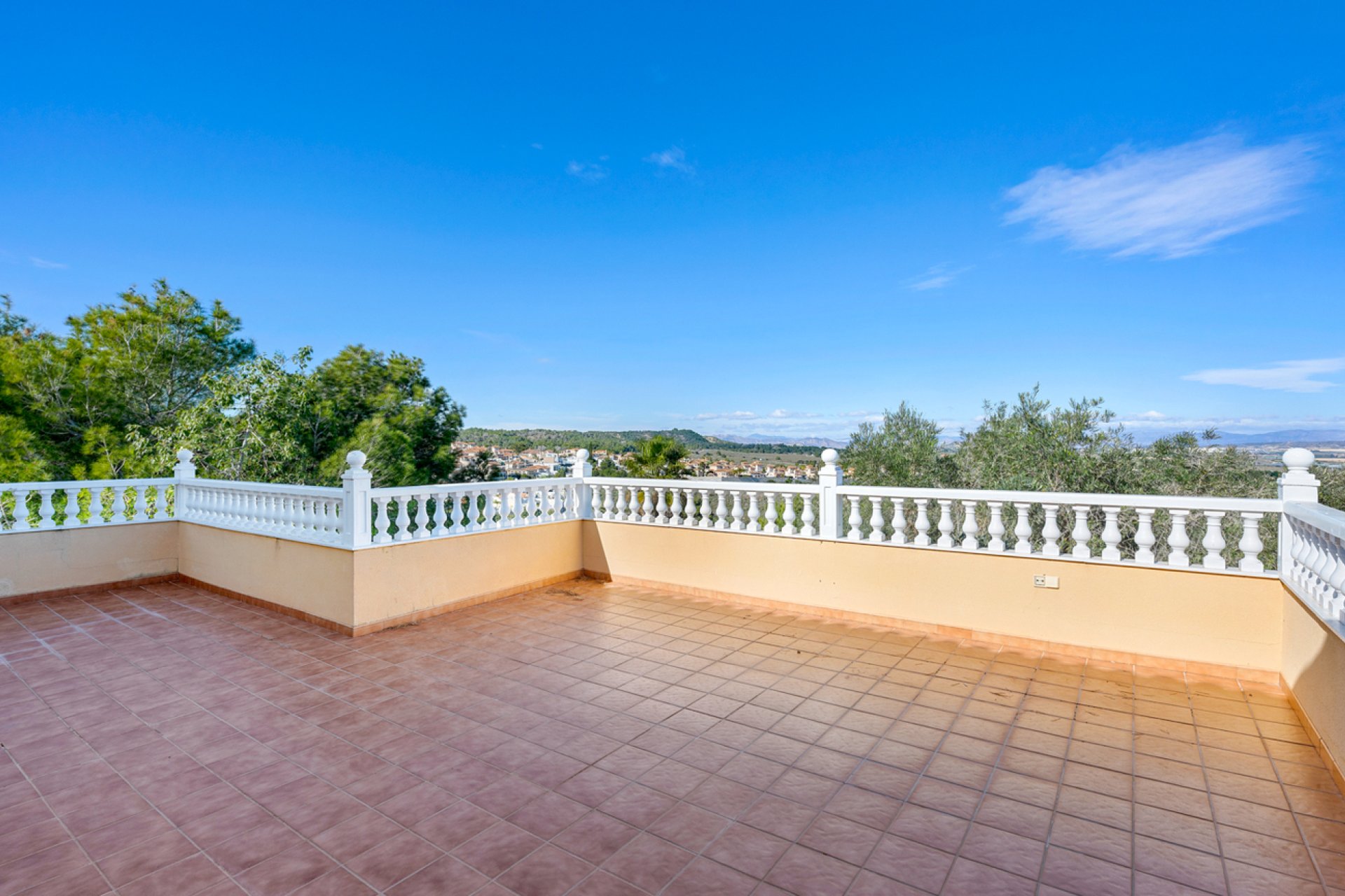 Revente - Villa -
Ciudad De Las Comunicaciones - Costa Blanca