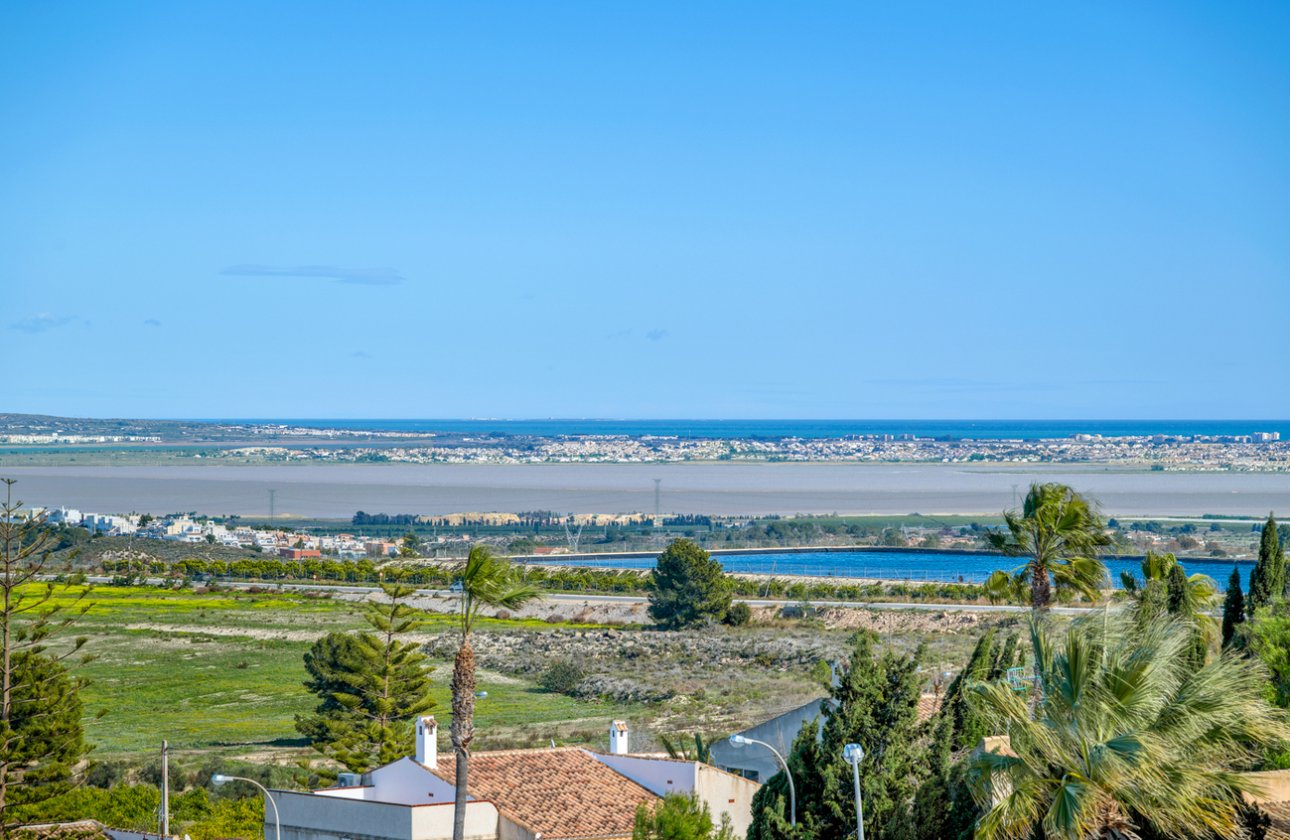Revente - Villa -
Ciudad De Las Comunicaciones - Costa Blanca