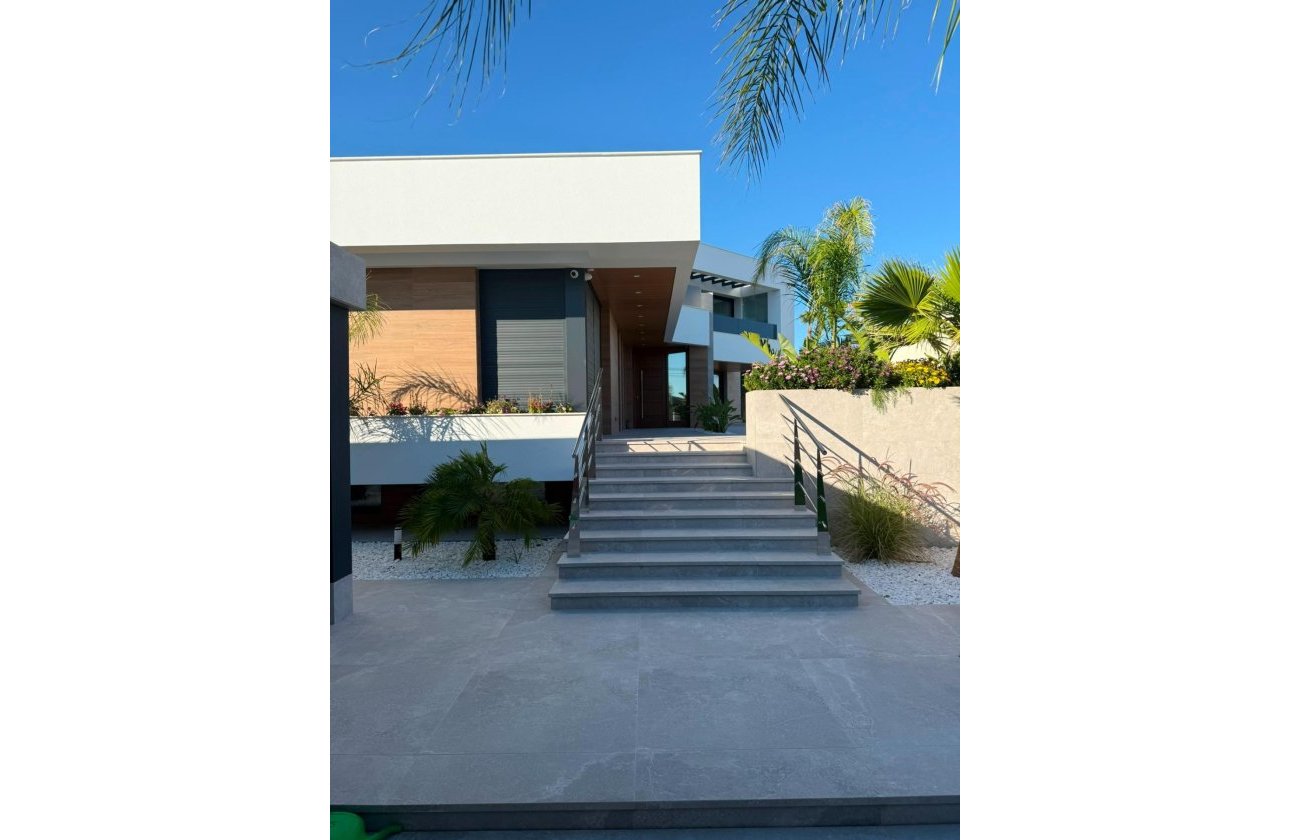 Revente - Villa -
Ciudad Quesada - Centro De La Ciudad Quesada