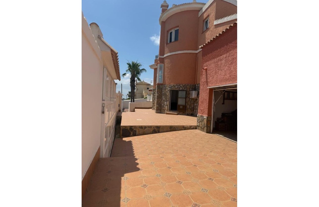 Revente - Villa -
Ciudad Quesada - Costa Blanca