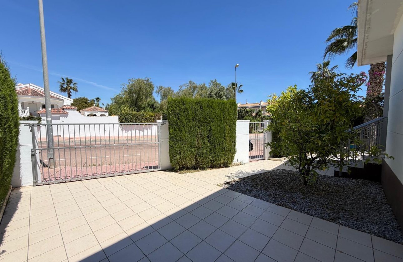 Revente - Villa -
Ciudad Quesada - Doña Pepa