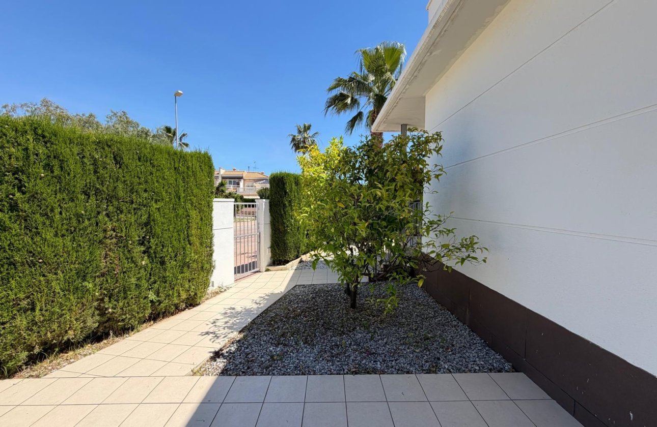Revente - Villa -
Ciudad Quesada - Doña Pepa