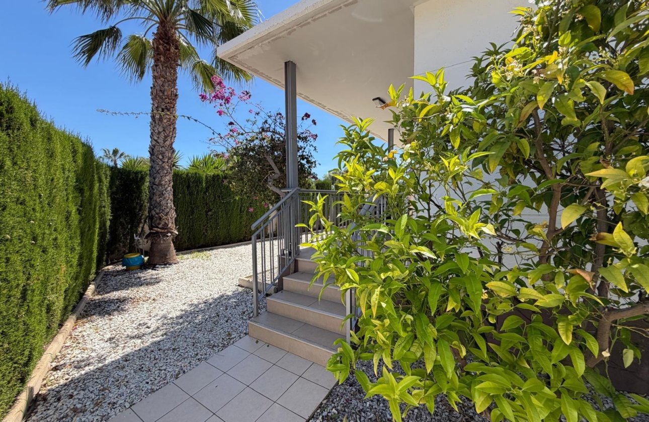 Revente - Villa -
Ciudad Quesada - Doña Pepa