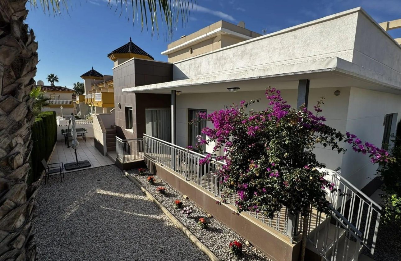 Revente - Villa -
Ciudad Quesada - Doña Pepa