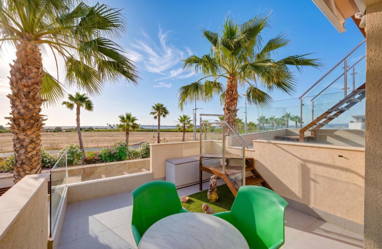 Revente - Villa -
Ciudad Quesada - Pueblo Bravo