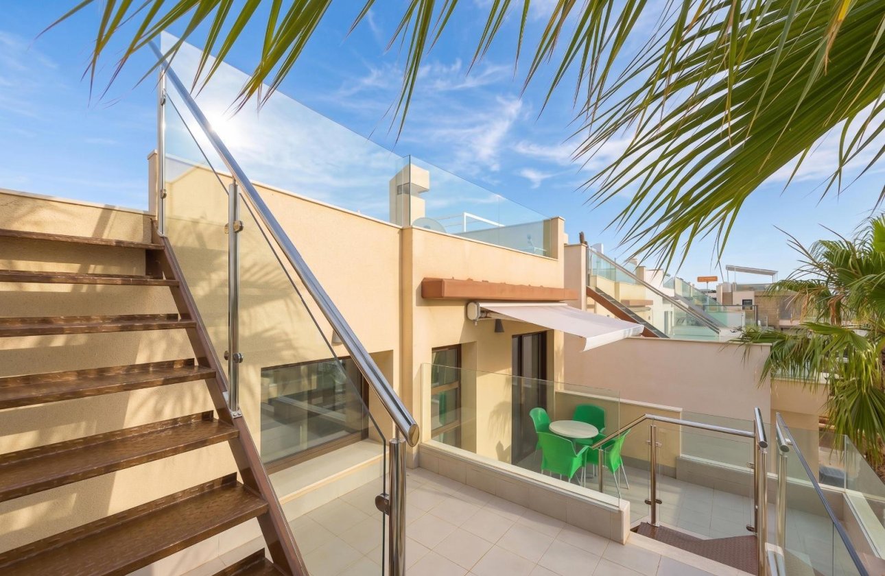 Revente - Villa -
Ciudad Quesada - Pueblo Bravo