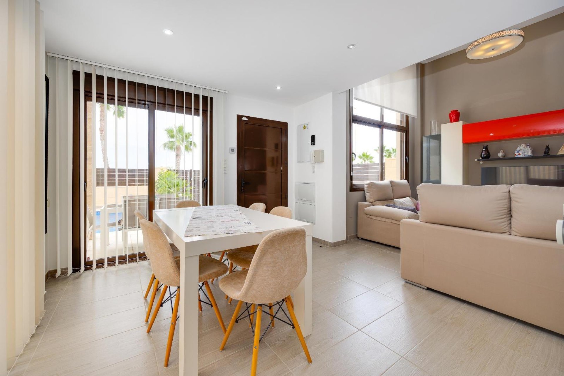 Revente - Villa -
Ciudad Quesada - Pueblo Bravo