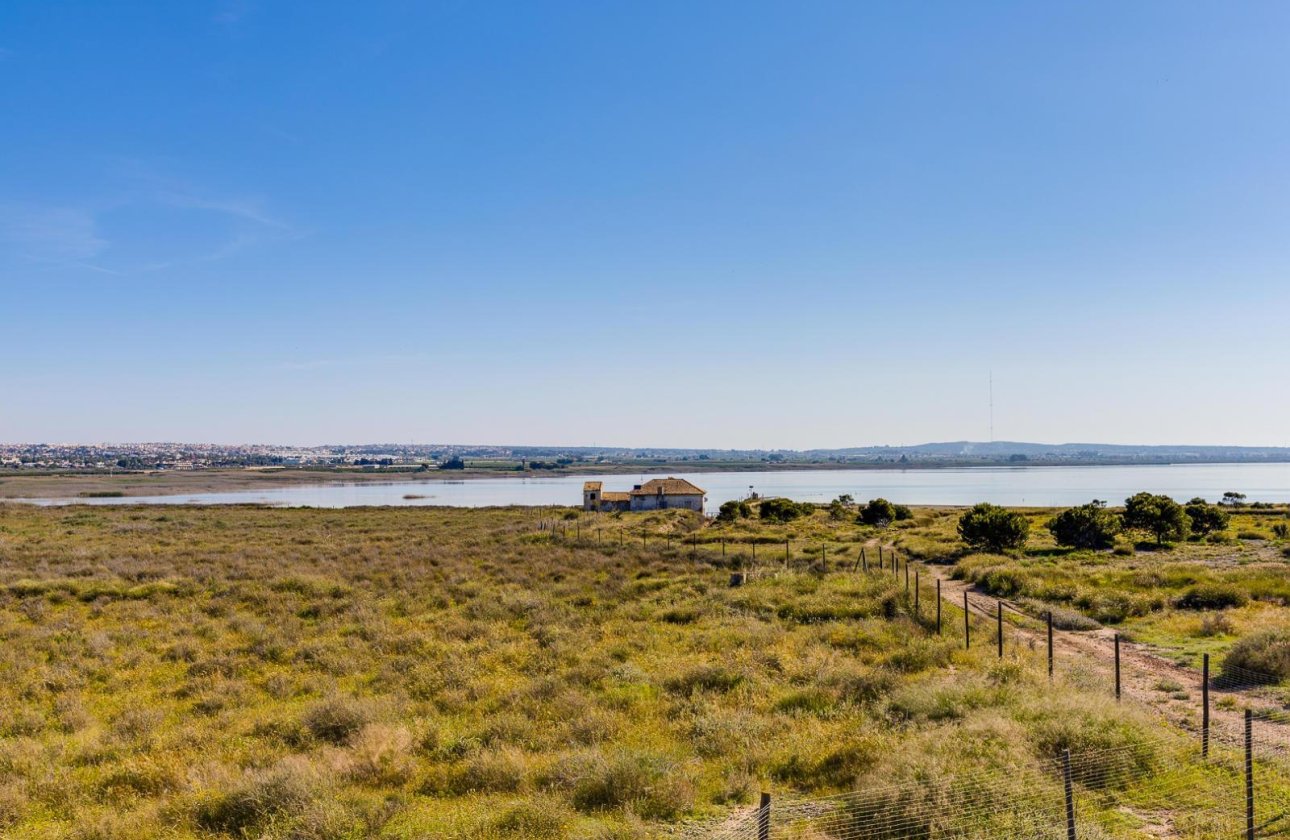 Revente - Villa -
Ciudad Quesada - Pueblo Bravo