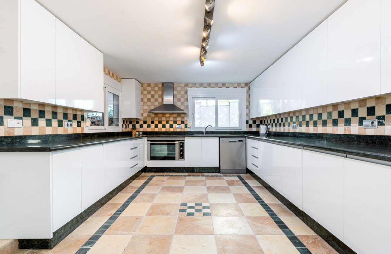 Revente - Villa -
Dehesa de Campoamor - Costa Blanca