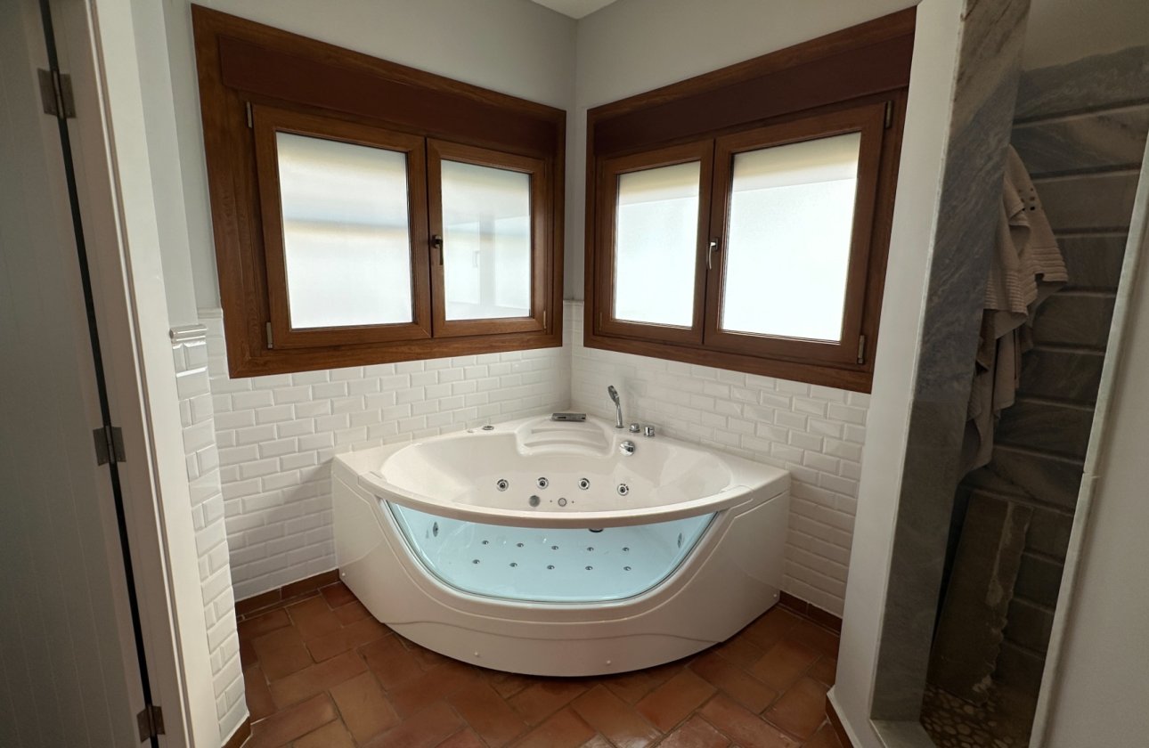 Revente - Villa -
Dehesa de Campoamor - Costa Blanca