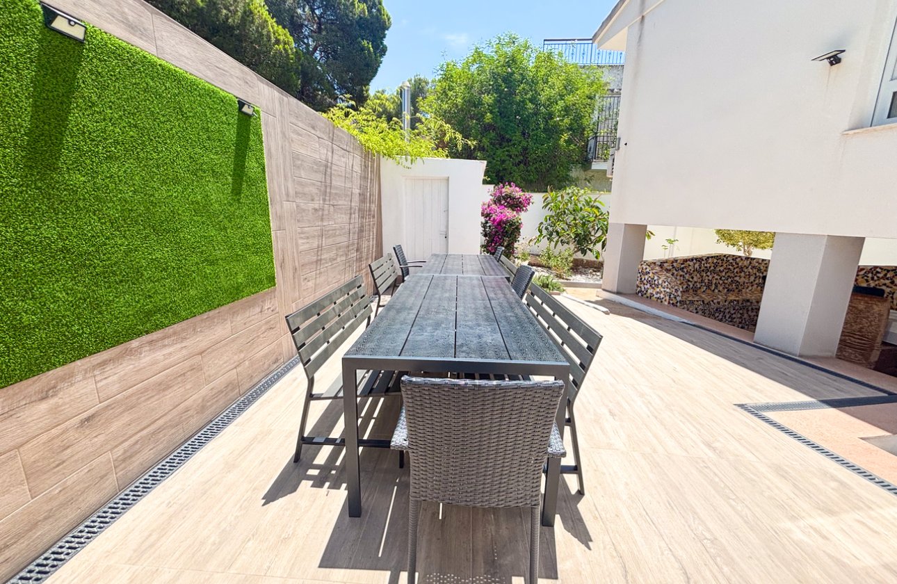 Revente - Villa -
Dehesa de Campoamor - Costa Blanca