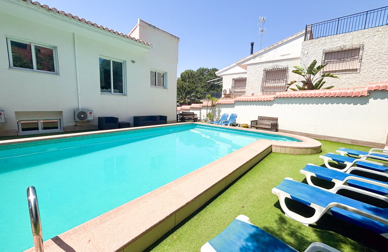 Revente - Villa -
Dehesa de Campoamor - Costa Blanca