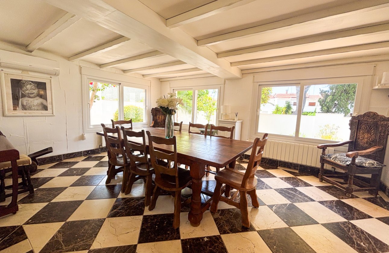 Revente - Villa -
Dehesa de Campoamor - Costa Blanca