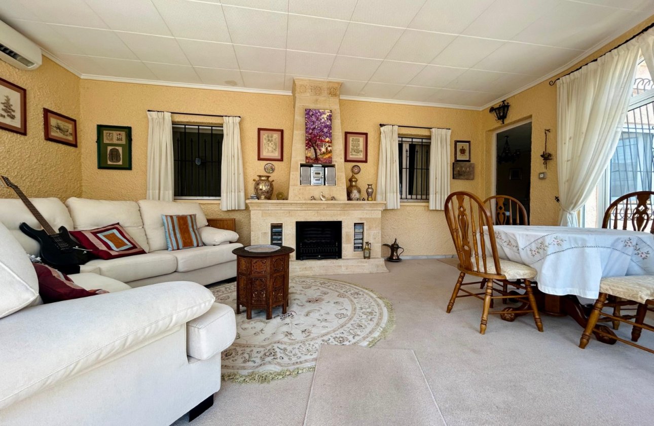 Revente - Villa -
El Chaparral - Inland