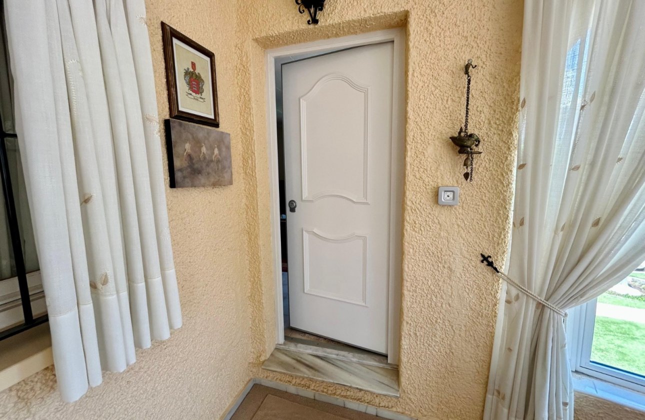 Revente - Villa -
El Chaparral - Inland