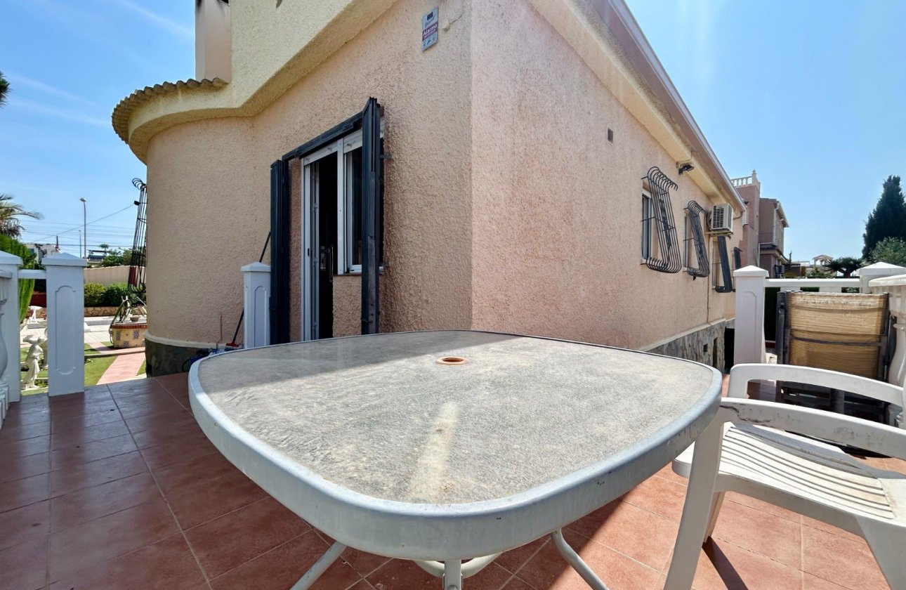 Revente - Villa -
El Chaparral - Inland