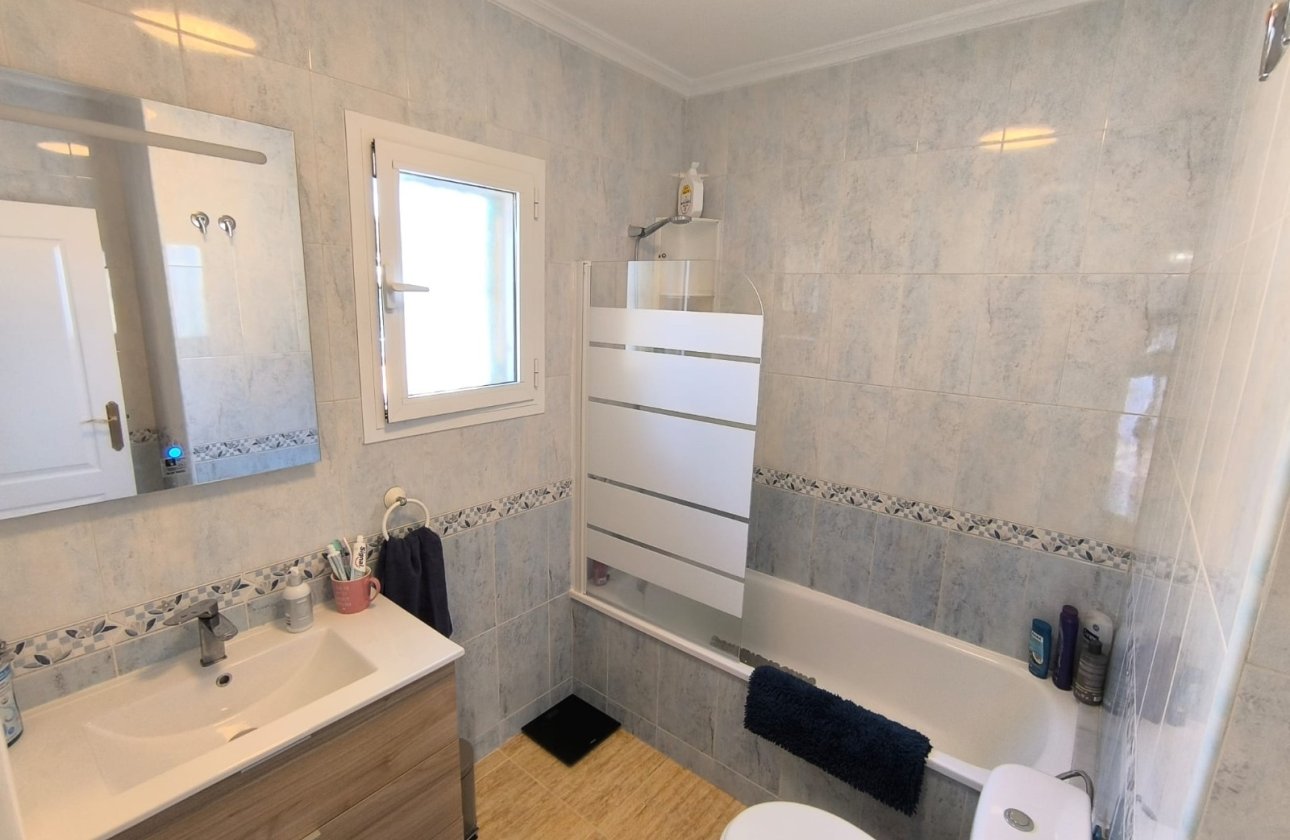 Revente - Villa -
El Raso - Costa Blanca