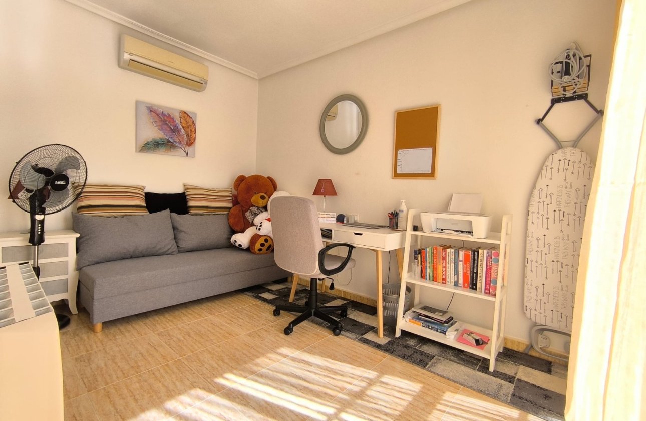 Revente - Villa -
El Raso - Costa Blanca