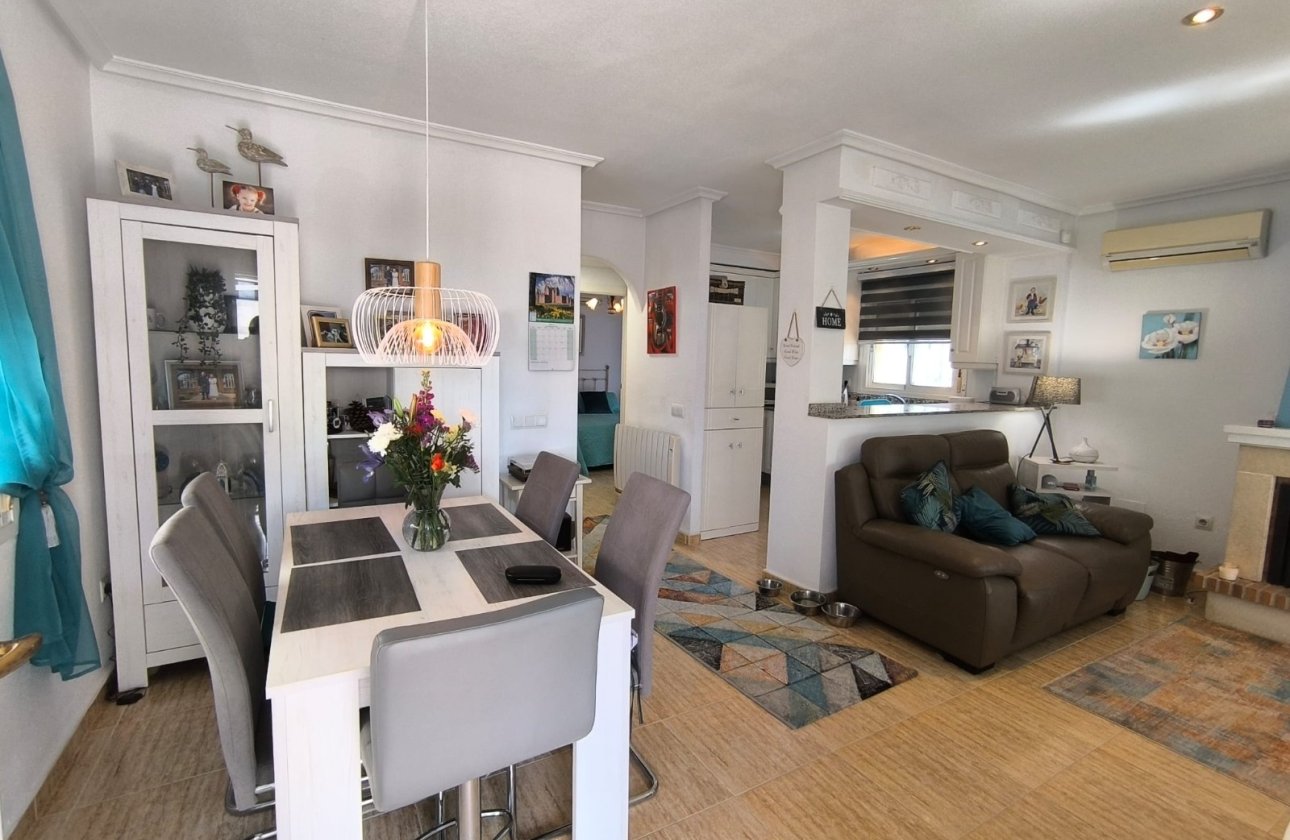 Revente - Villa -
El Raso - Costa Blanca