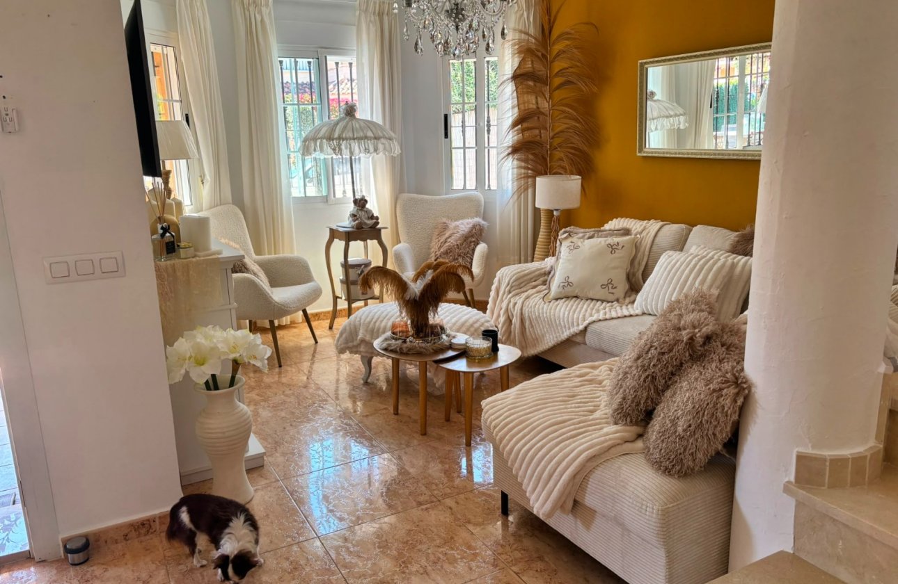 Revente - Villa -
El Raso - Costa Blanca