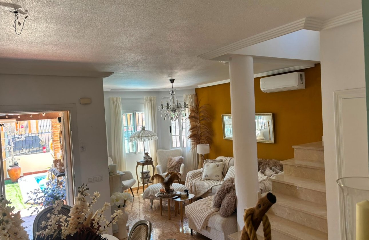 Revente - Villa -
El Raso - Costa Blanca