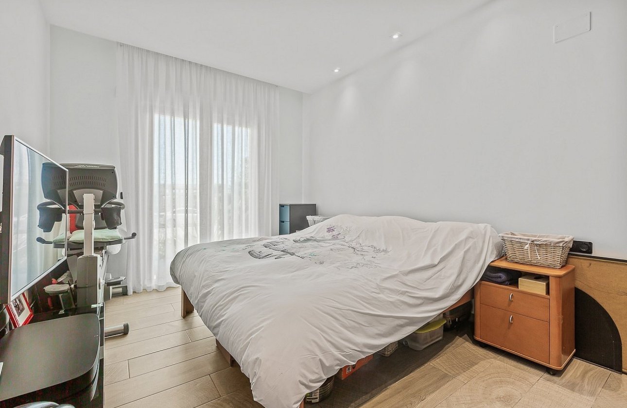 Revente - Villa -
La Finca Golf Resort - Inland