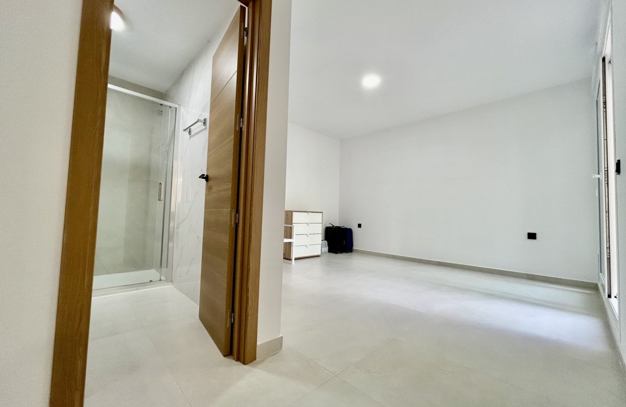 Revente - Villa -
La Finca Golf Resort - Inland