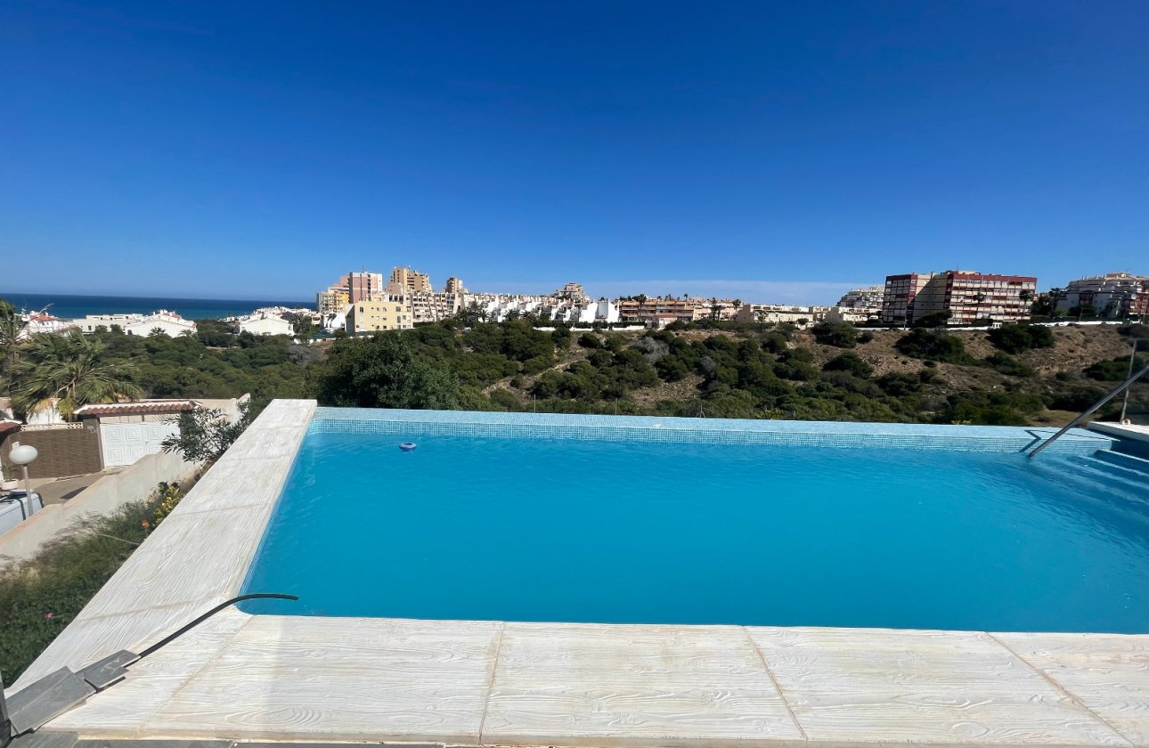 Revente - Villa -
La Mata - Costa Blanca