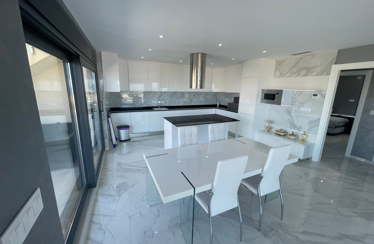 Revente - Villa -
La Mata - Costa Blanca