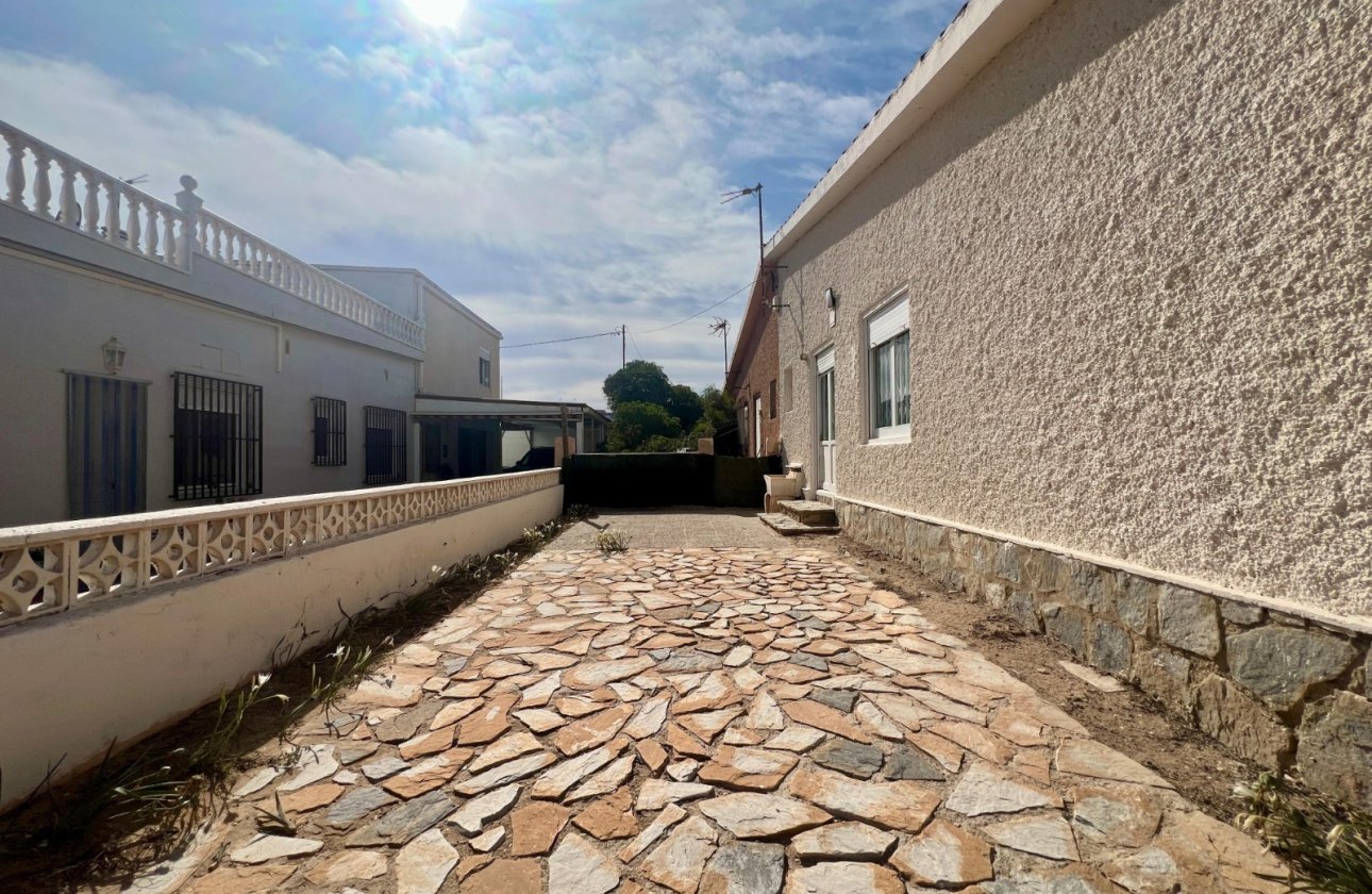 Revente - Villa -
La Mata - Costa Blanca