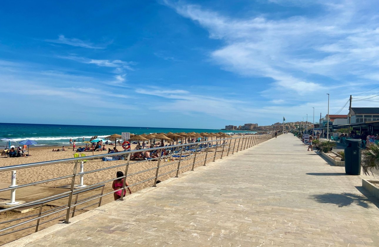 Revente - Villa -
La Mata - Costa Blanca