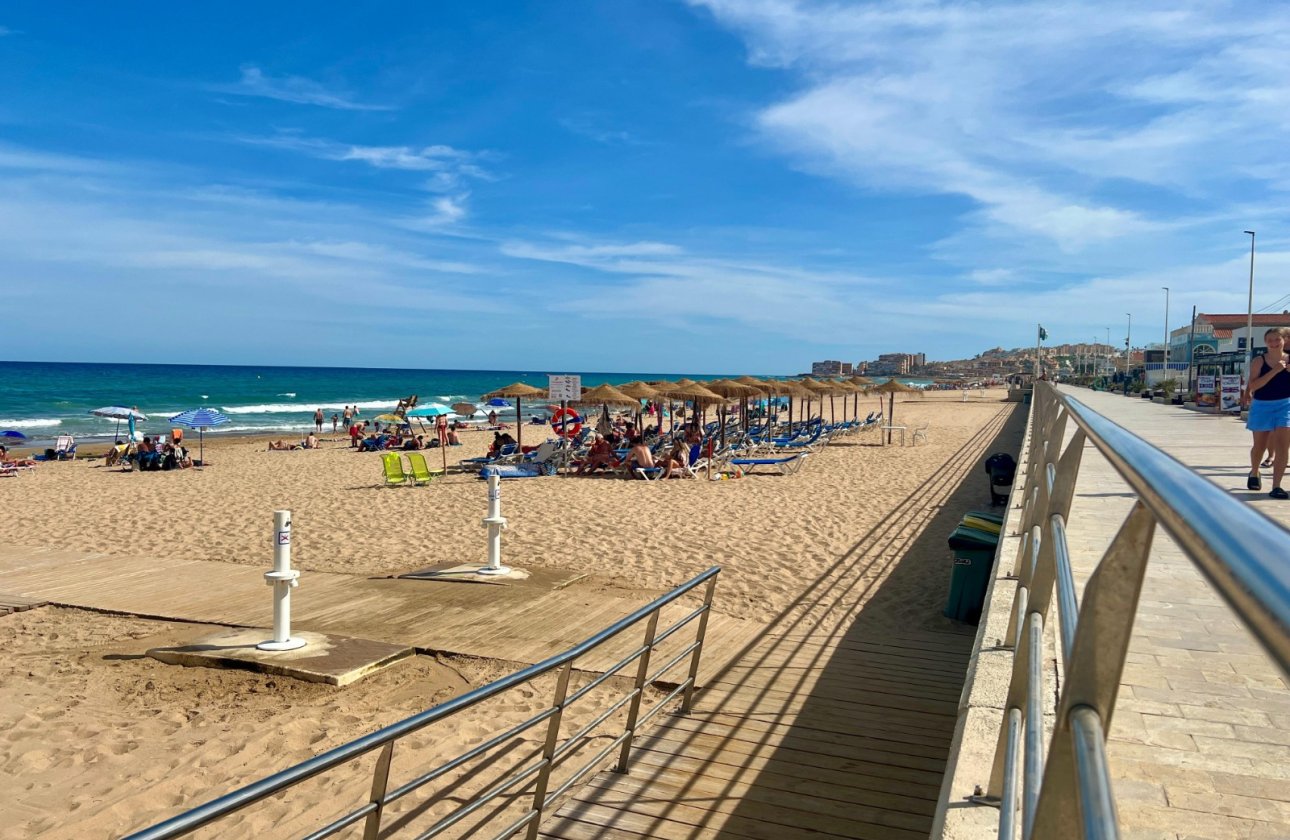 Revente - Villa -
La Mata - Costa Blanca