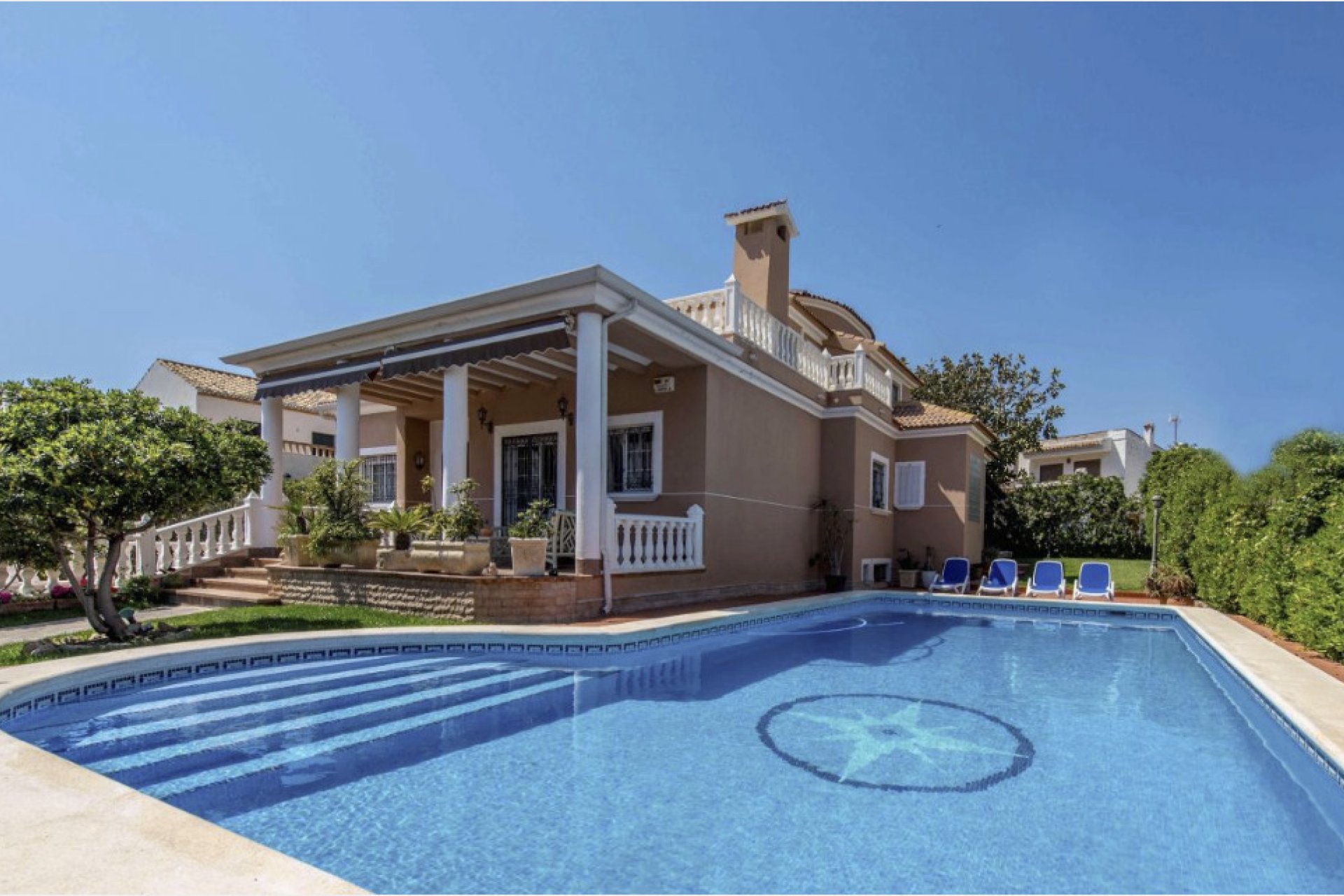 Revente - Villa -
La Mata - Costa Blanca