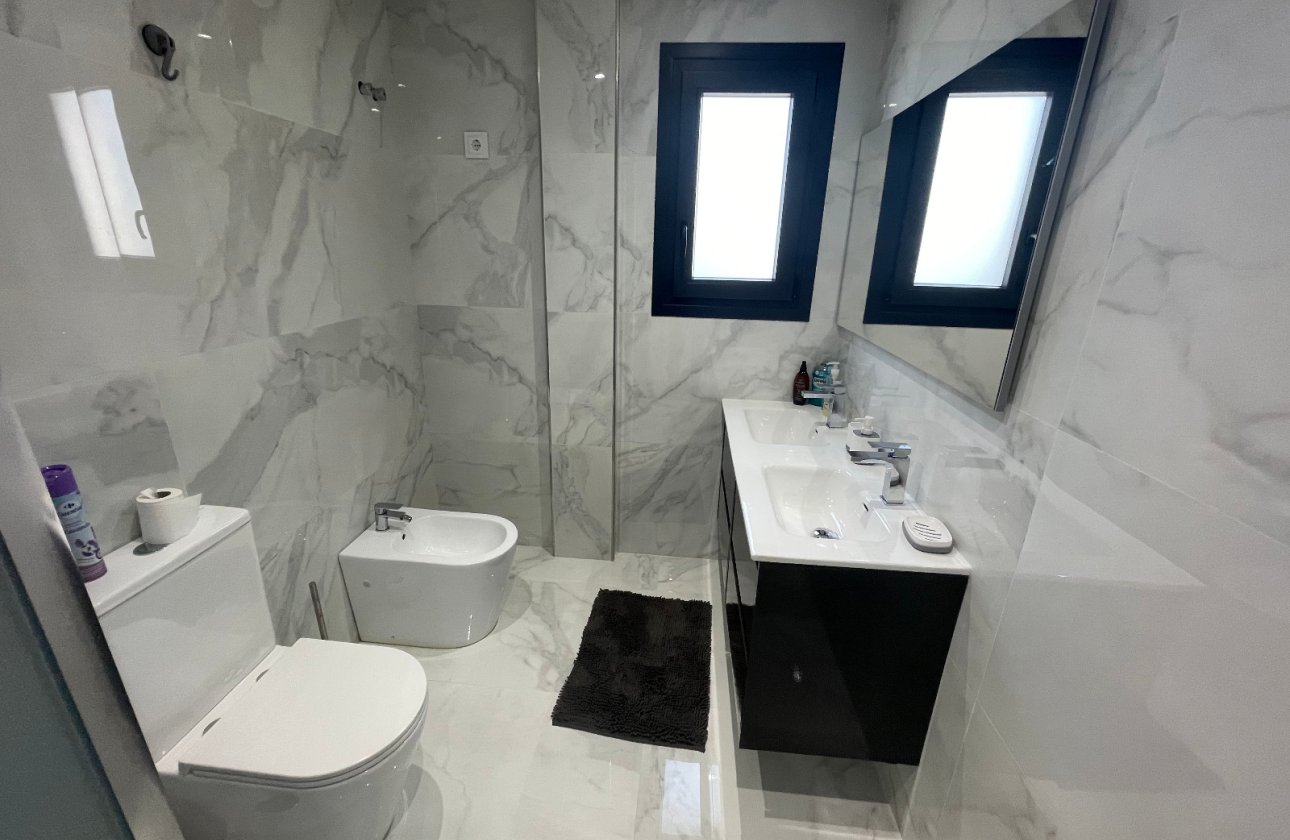 Revente - Villa -
La Mata - Costa Blanca