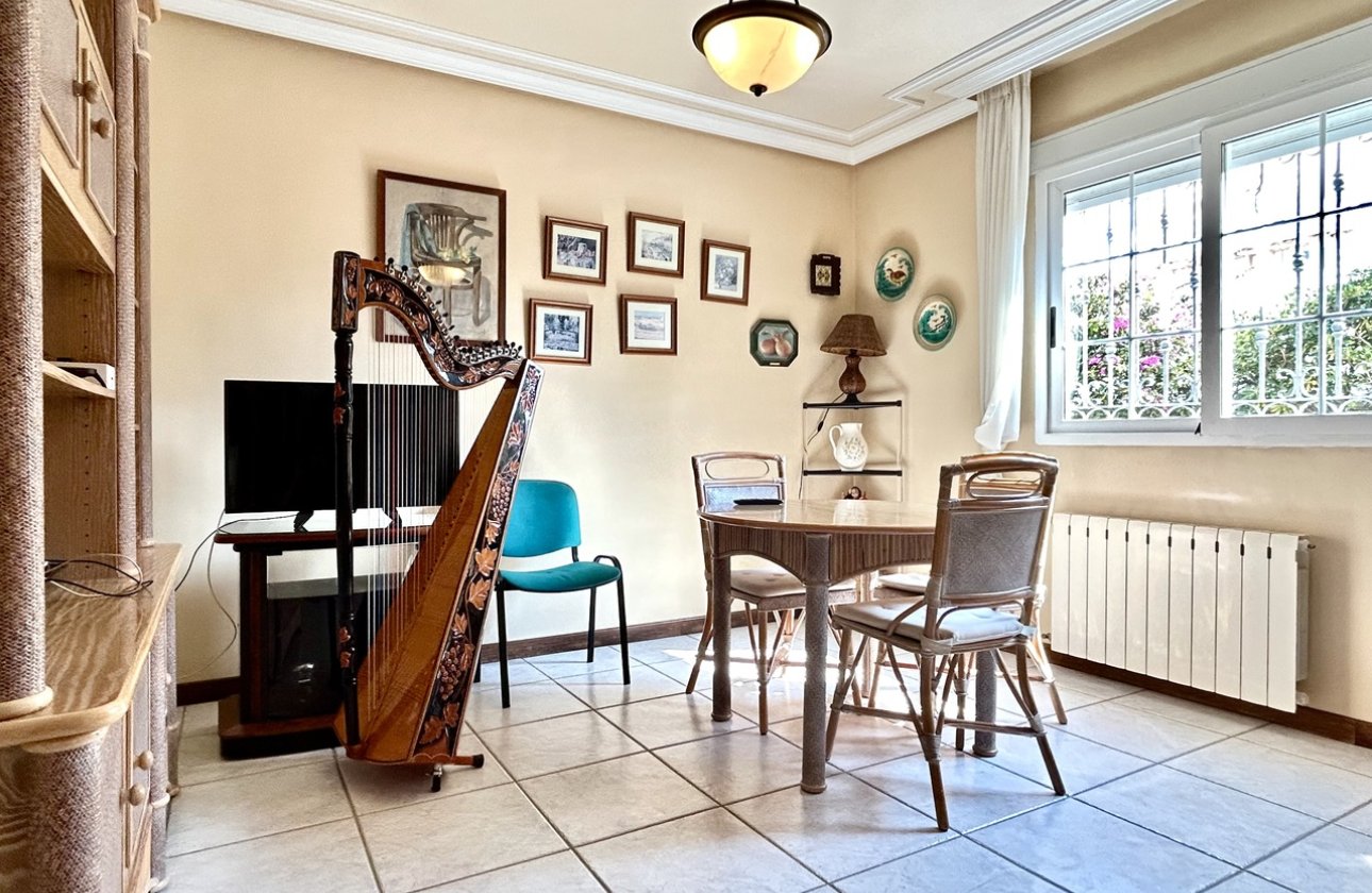 Revente - Villa -
La Mata - Costa Blanca