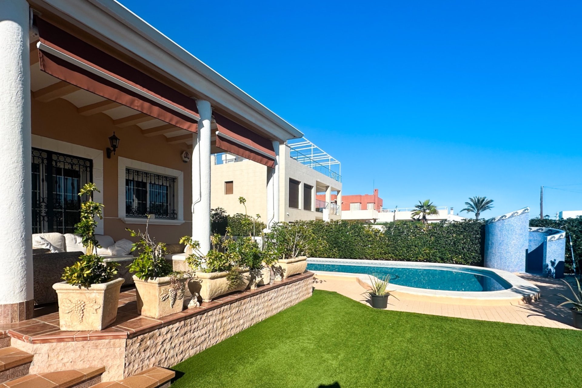 Revente - Villa -
La Mata - Costa Blanca