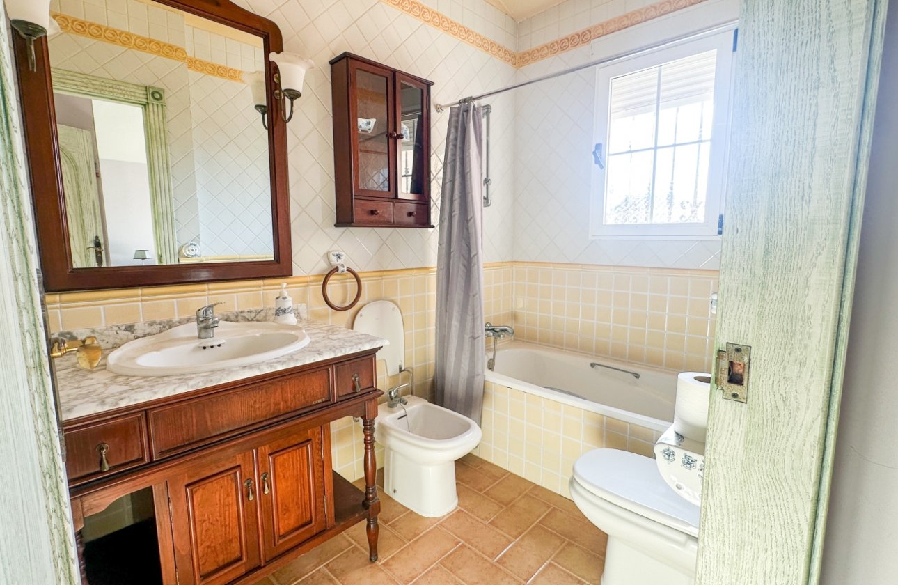 Revente - Villa -
La Mata - Costa Blanca