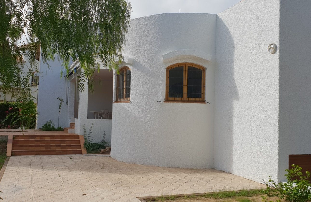 Revente - Villa -
La Zenia - Costa Blanca