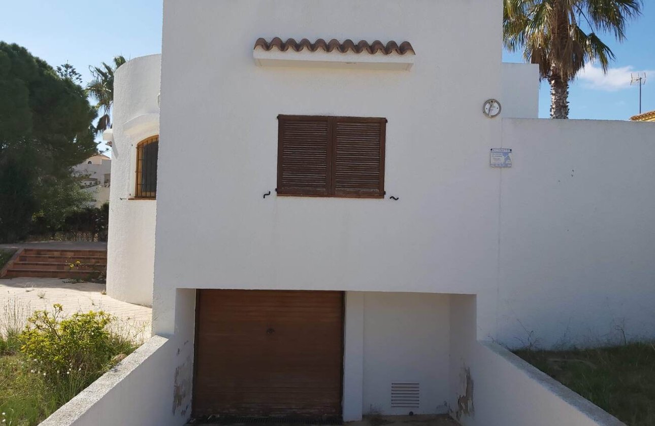 Revente - Villa -
La Zenia - Costa Blanca