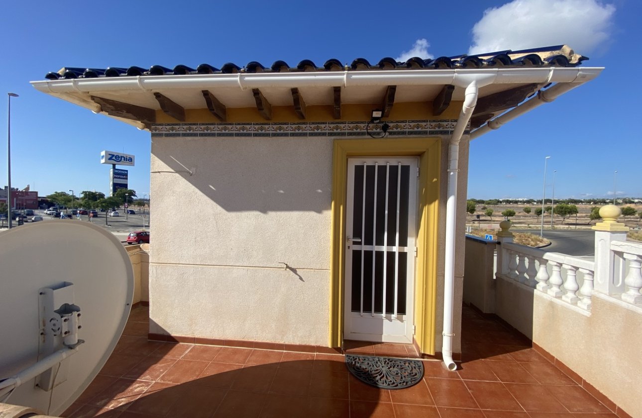 Revente - Villa -
La Zenia - Costa Blanca