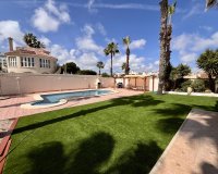 Revente - Villa -
La Zenia - Costa Blanca