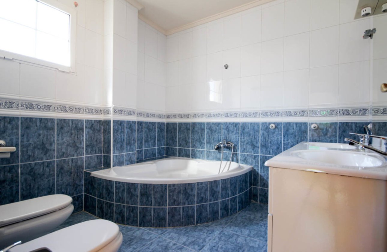 Revente - Villa -
La Zenia - Costa Blanca