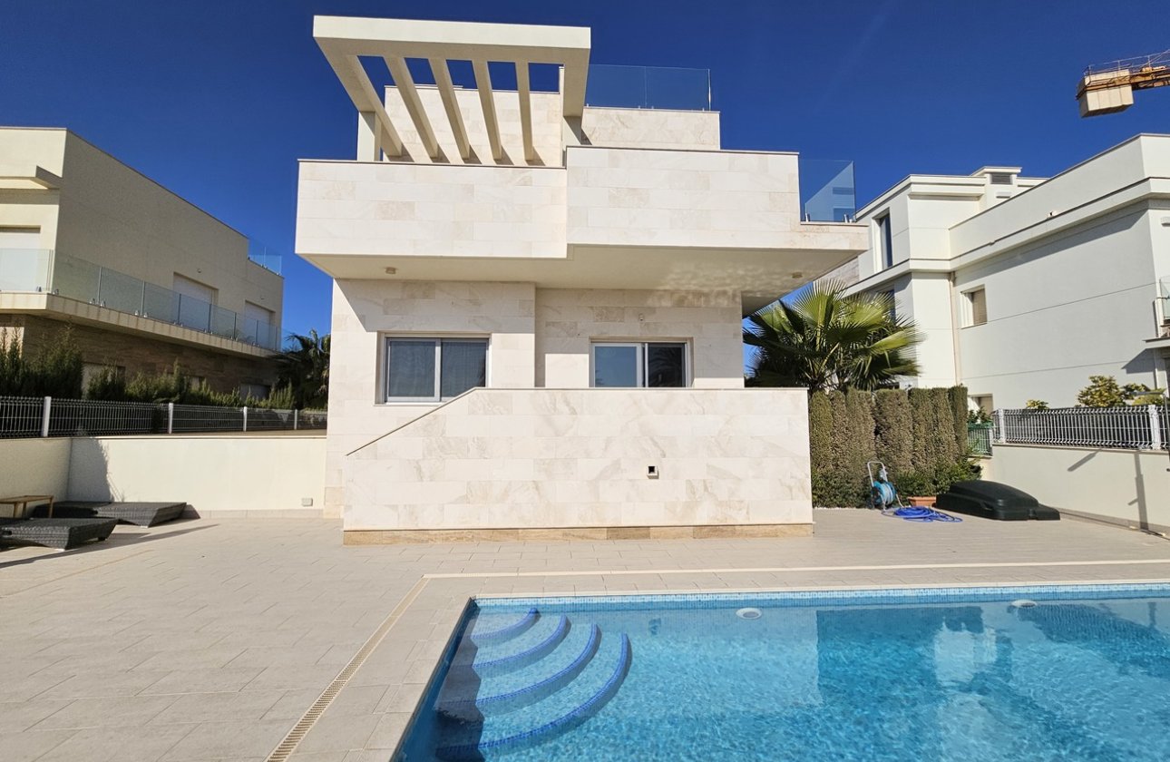 Revente - Villa -
La Zenia - Costa Blanca