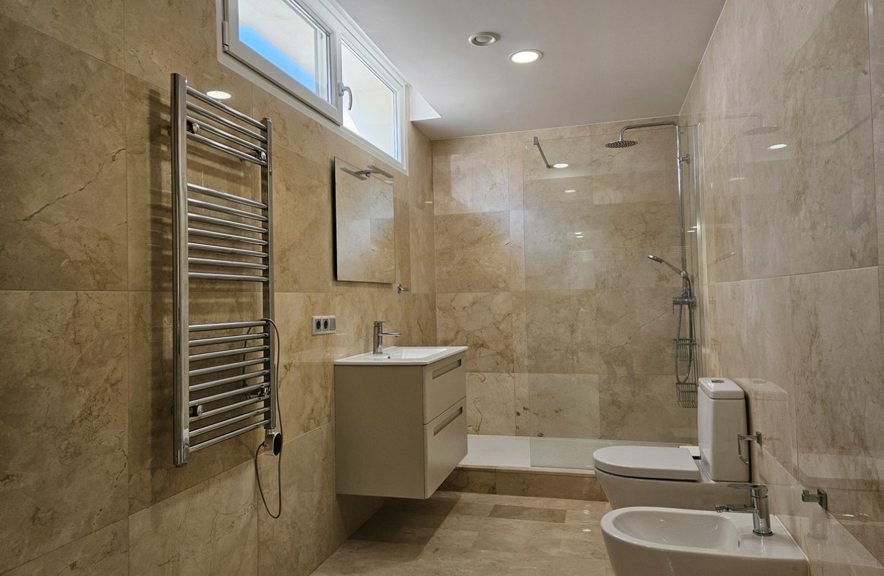 Revente - Villa -
La Zenia - Costa Blanca