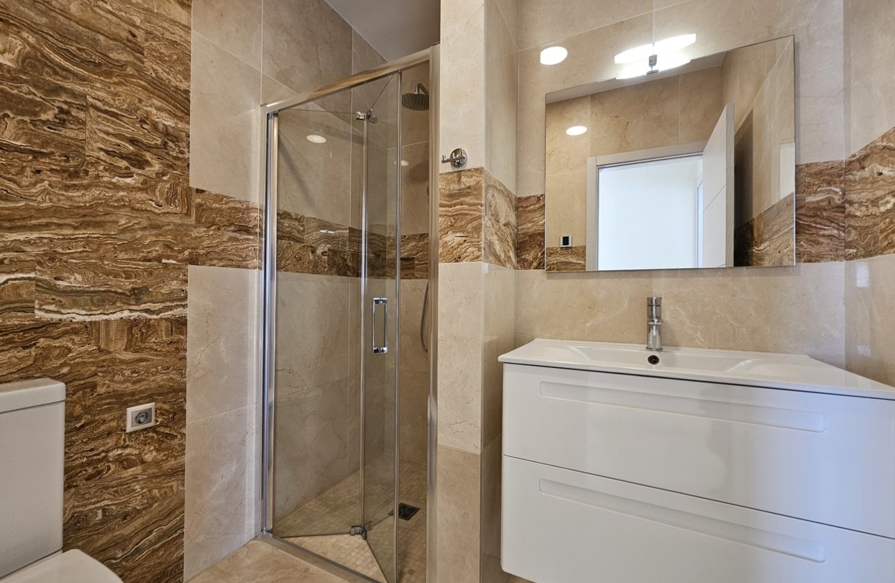 Revente - Villa -
La Zenia - Costa Blanca