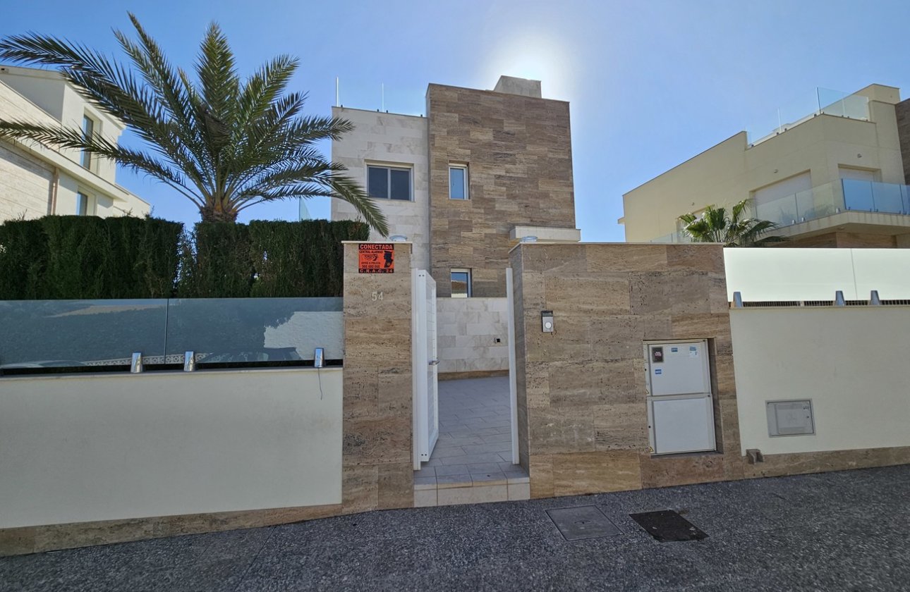 Revente - Villa -
La Zenia - Costa Blanca