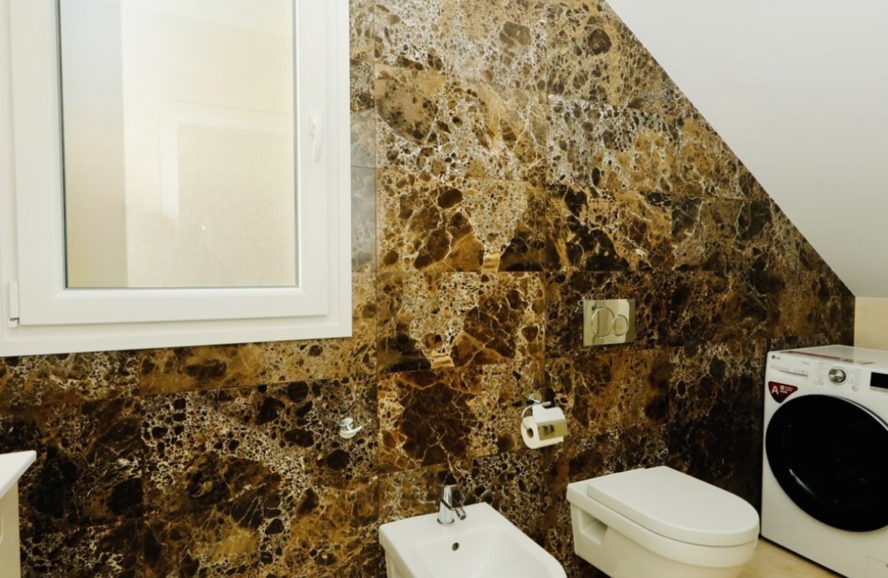 Revente - Villa -
La Zenia - Costa Blanca