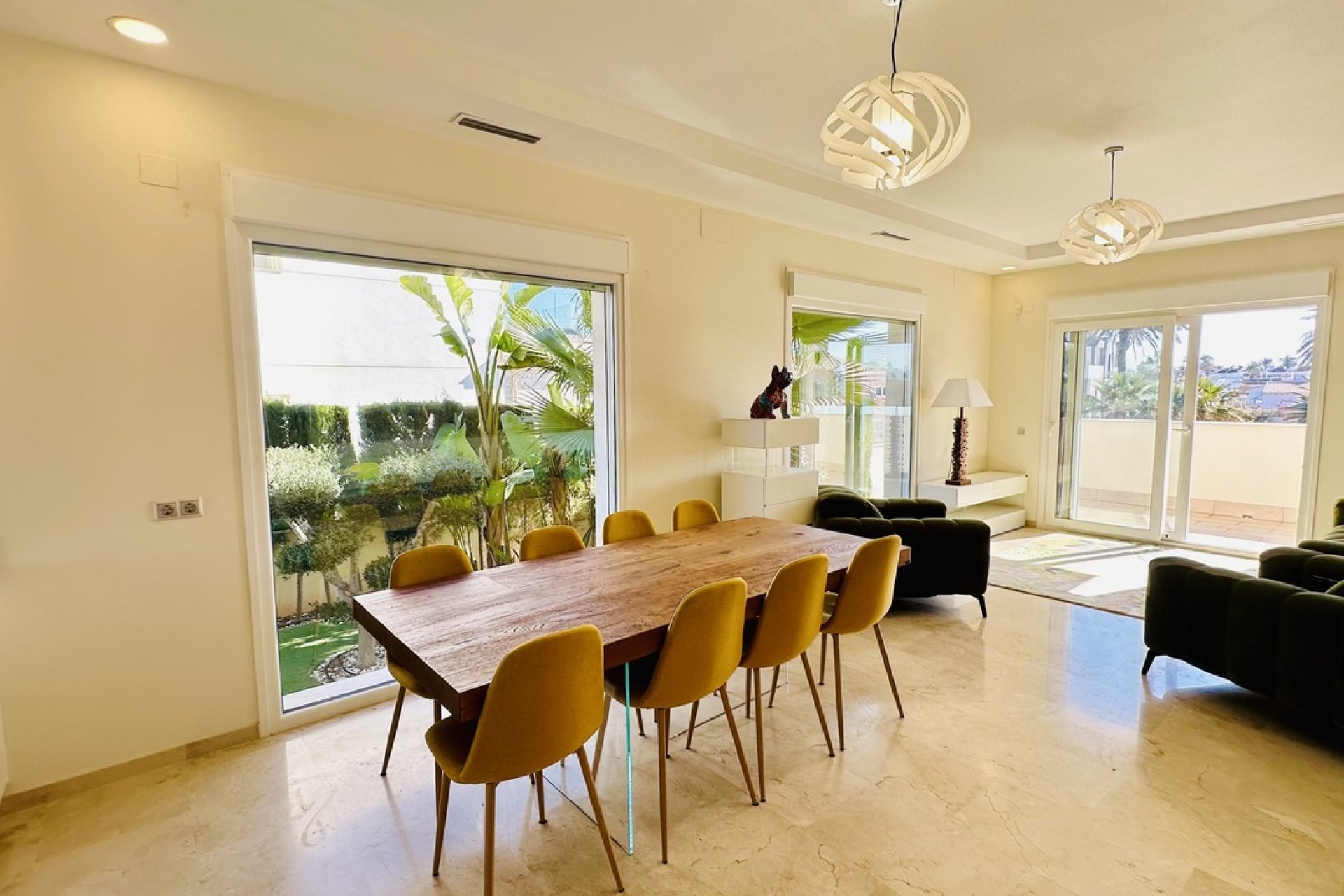 Revente - Villa -
La Zenia - Costa Blanca